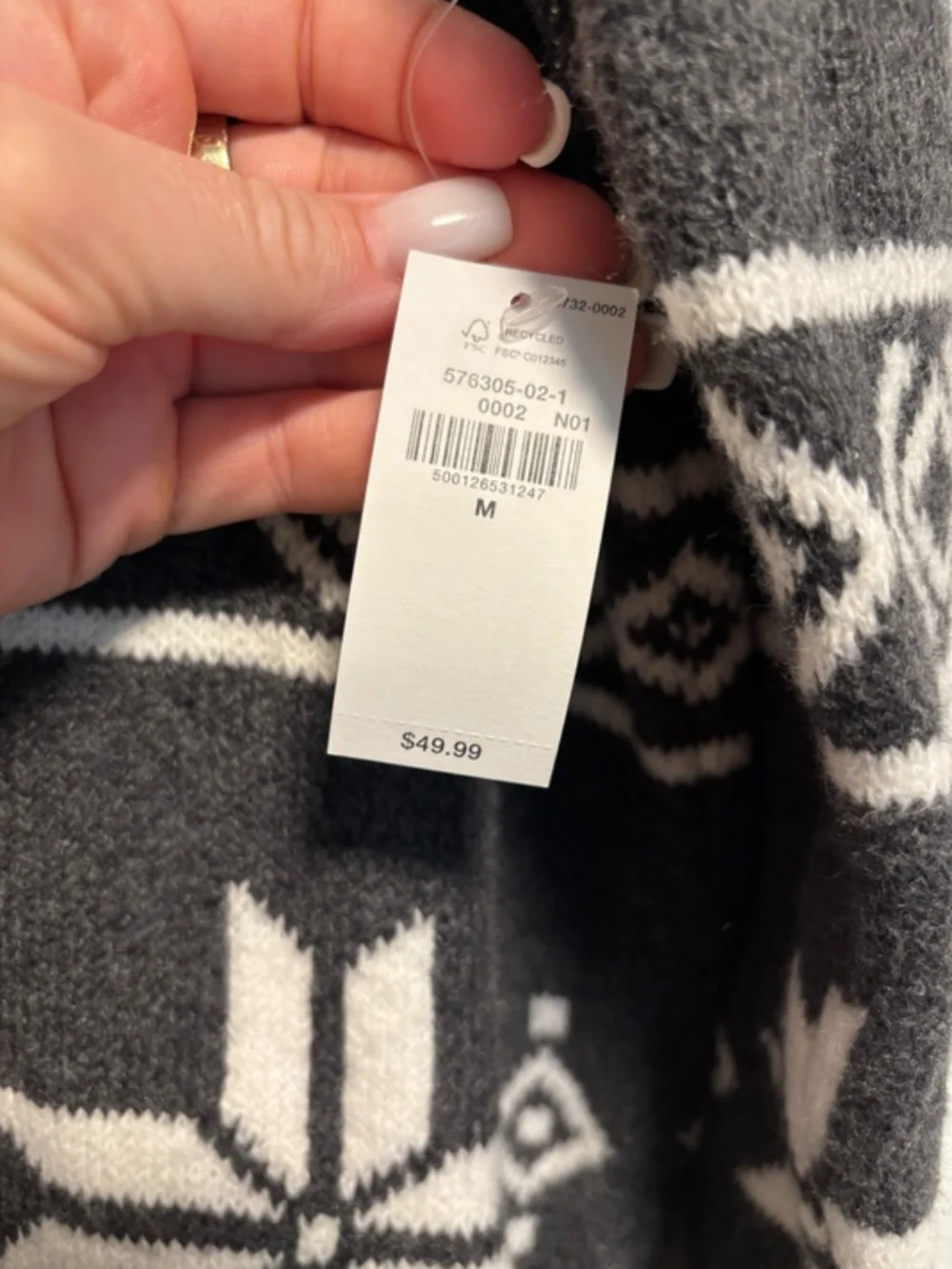 NWT Old Navy SoSoft Bear Fair Isle Sweater Size M